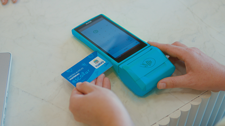 MATERIAL ESCOLAR SITE 02.png