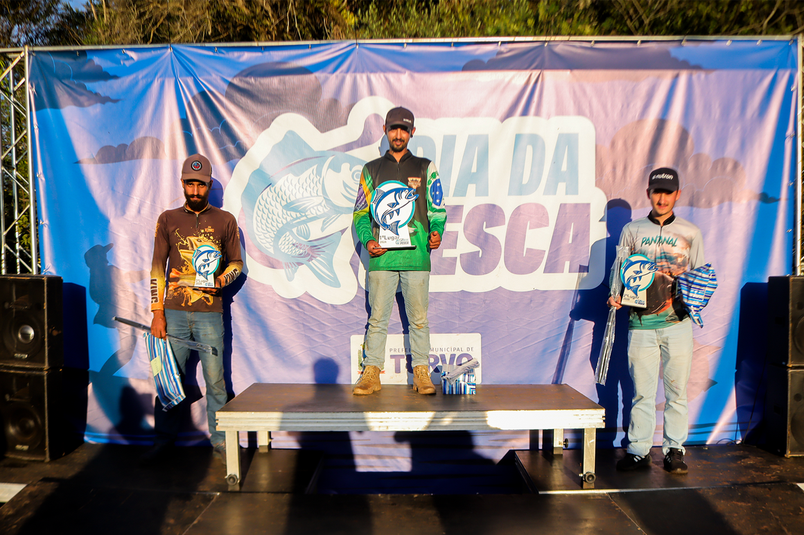 Dia da Pesca reúne turvenses em feriado de lazer e emoção no Parque Ambiental