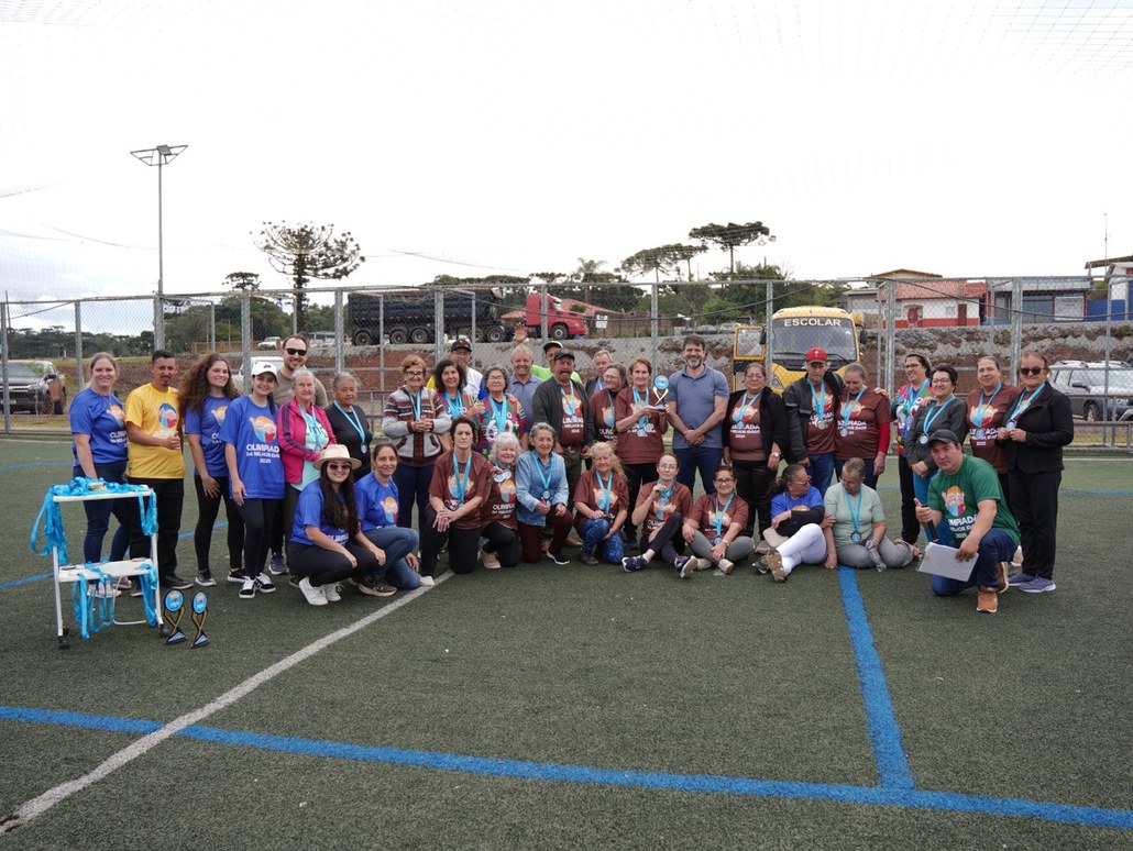 Olimpíada da Melhor Idade reúne grupos das UBSs de Turvo em dia de integração e diversão