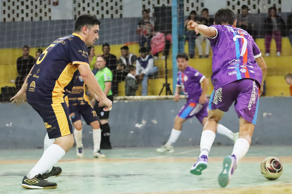 A BOLA JÁ ESTA ROLANDO EM TURVO!